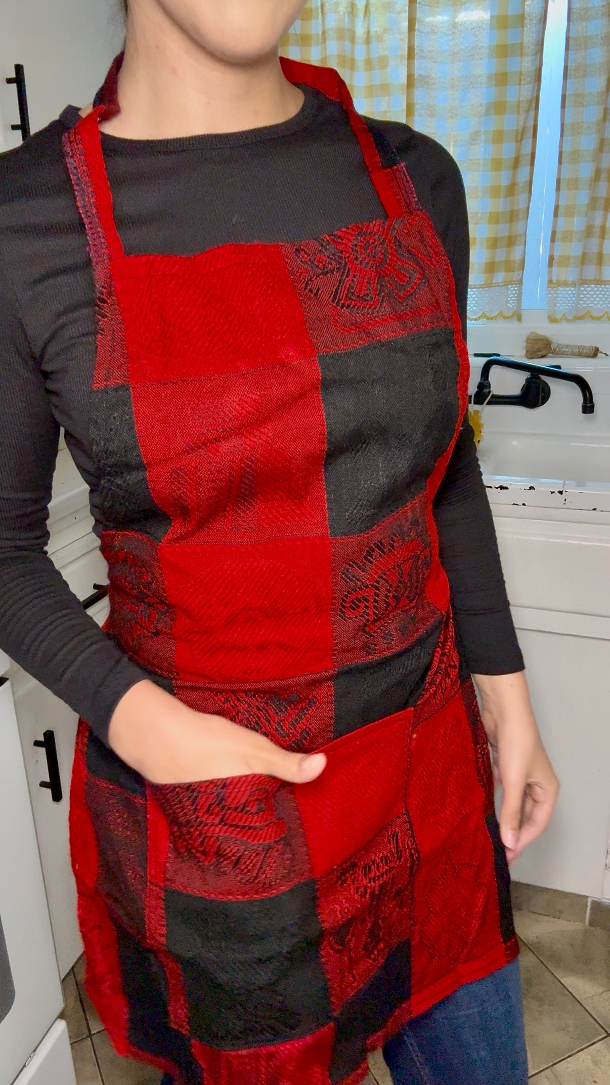 Red and Black pattern Apron π€