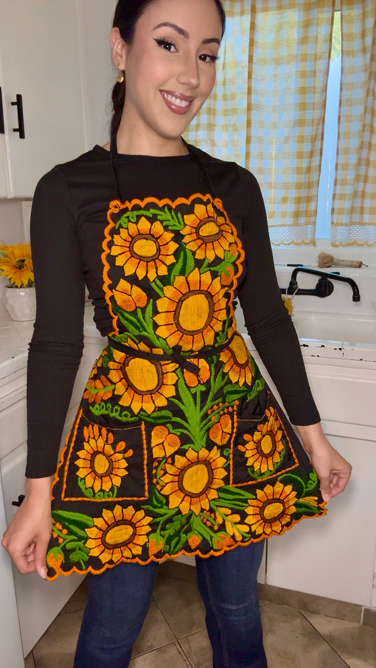 Mi Agenda Sunflower Apron Handmade in Mexico Mothers Day Gift Embroidered Kitchen Apron Limited