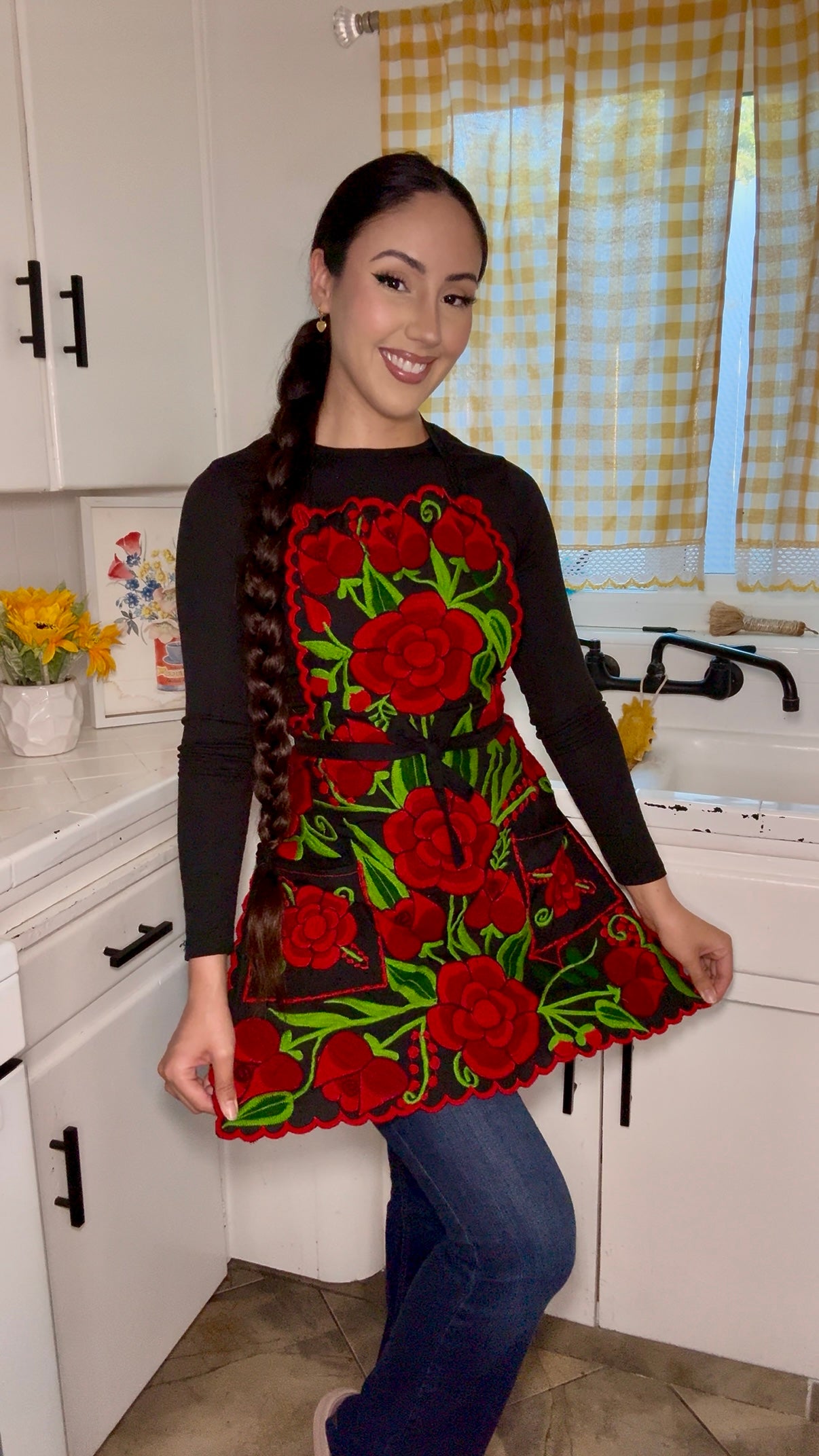 Rosas🌹 Mexican Embroidery Apron