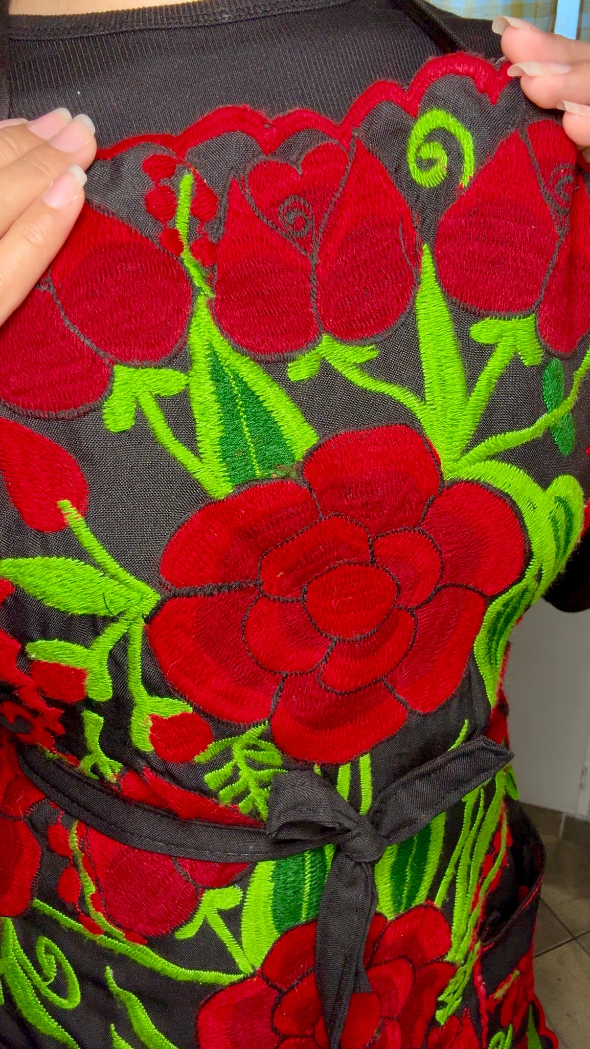 Rosas🌹 Mexican Embroidery Apron