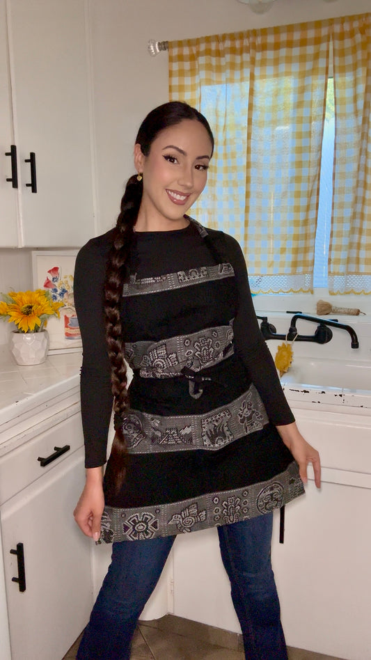 Black and Gray pattern Apron 🤠