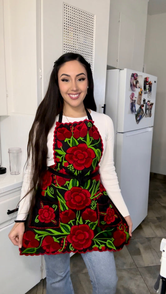 Rosas🌹 Mexican Embroidery Apron