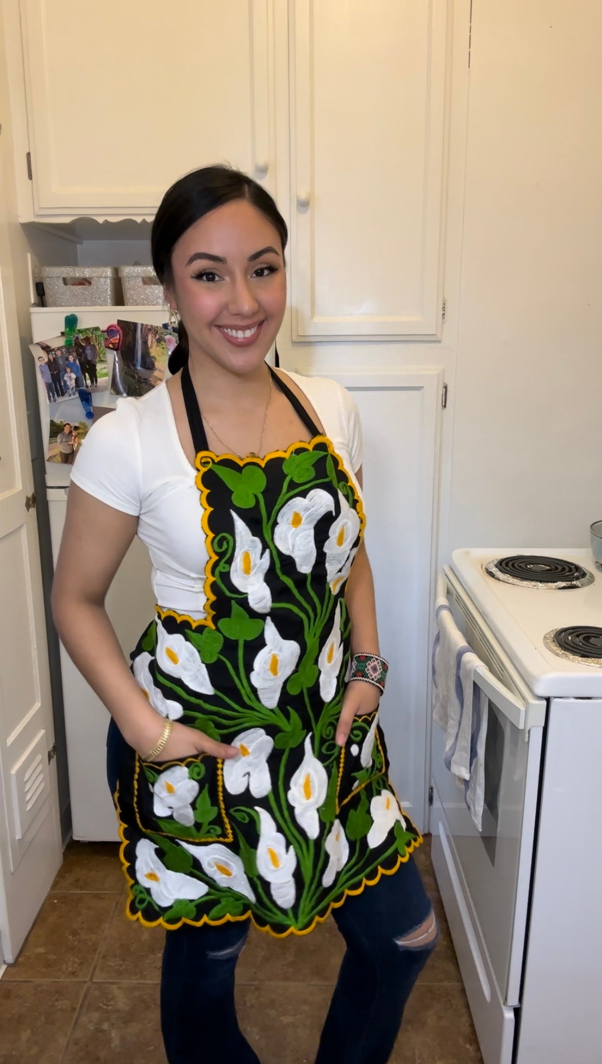 Alcatraz/Calla Lilly Mexican Embroidery Apron