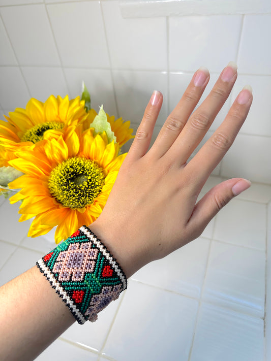 Purple Handmade Huichol Bracelet/Pulsera Huichol Morado